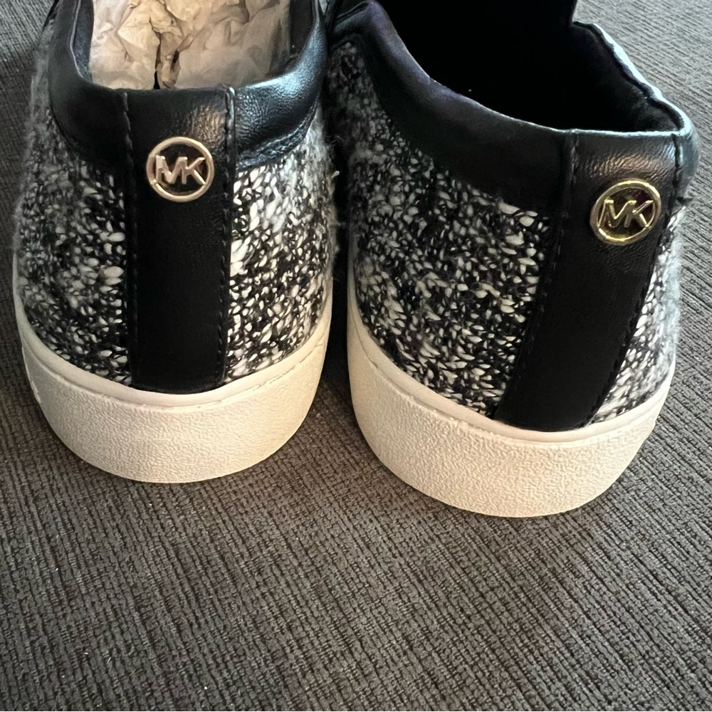 Womens MICHAEL MICHAEL KORS Textured Tweed & Leather Slip Ons Size 10 - Picture 4 of 10